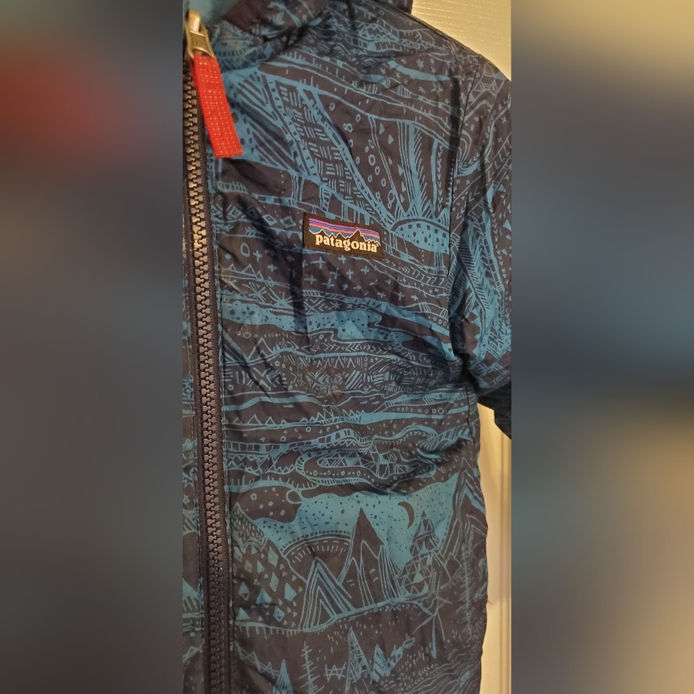 Patagonia Reversible Kids Down Jacket 3/4T - Picture 4 of 7